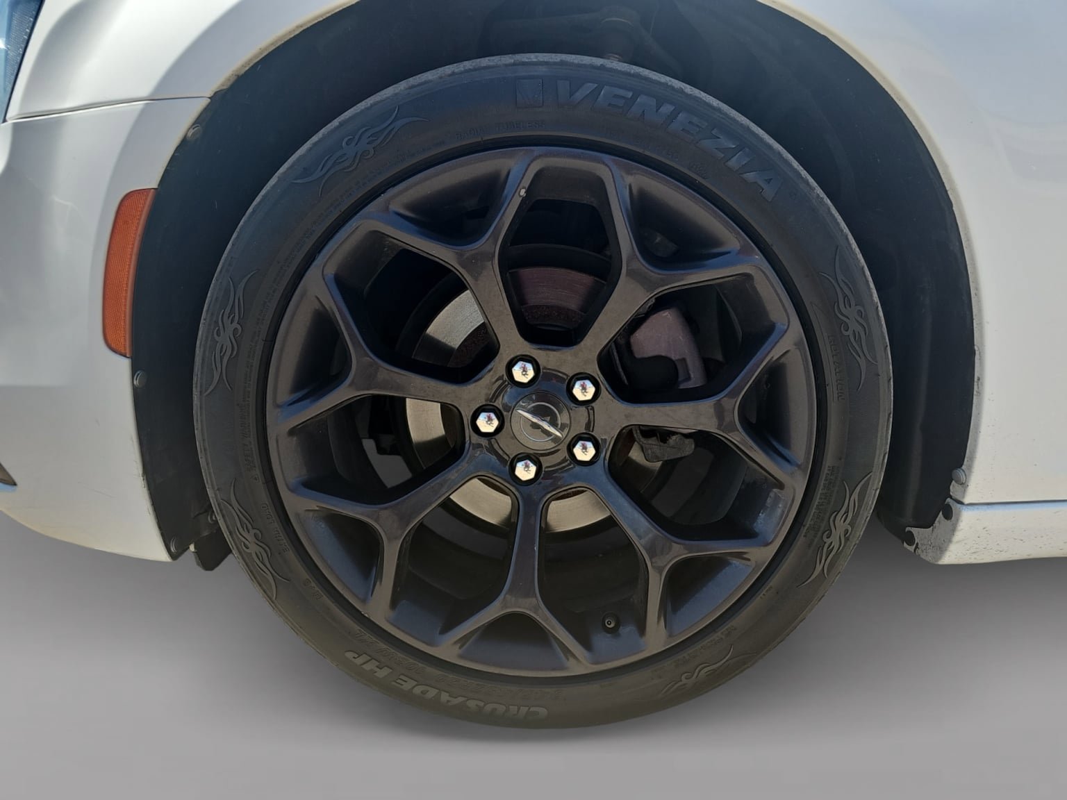 Used 2020 Chrysler 300 S RWD image 9