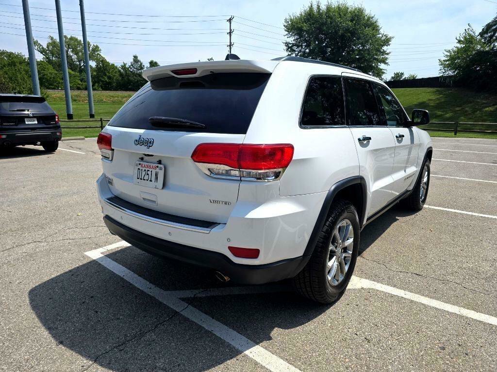 Used 2015 Jeep Grand Cherokee Limited w/ Luxury Group II AWD/4WD image 5