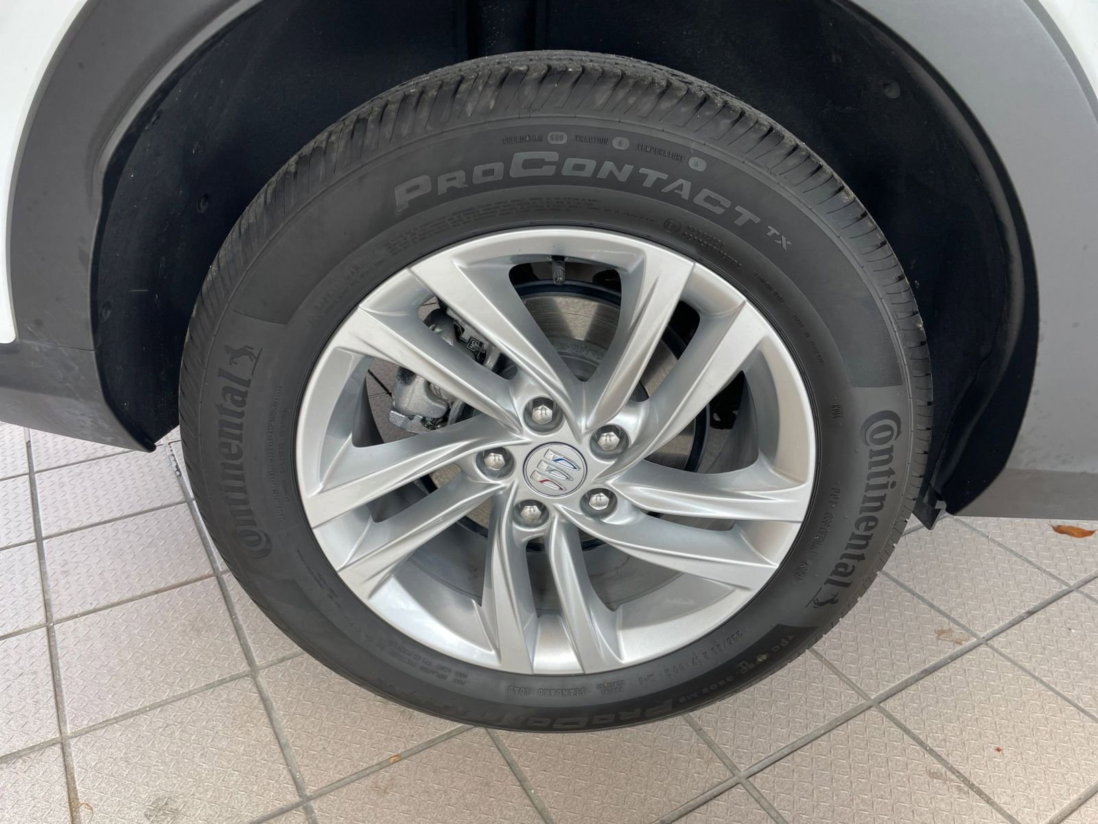 Used 2025 Buick Envista Preferred image 28