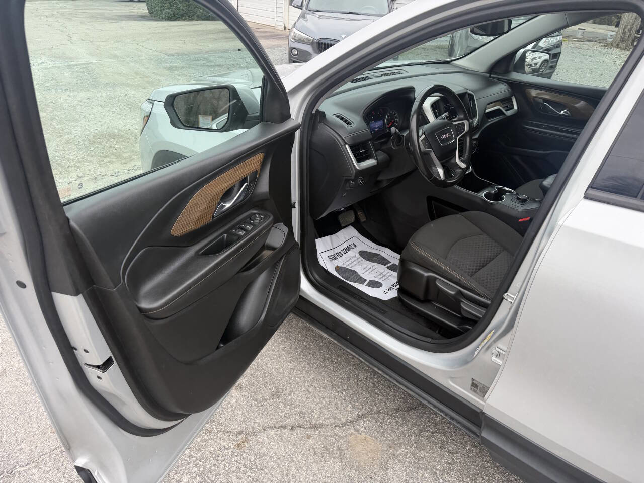 Used 2019 GMC Terrain SLE image 11