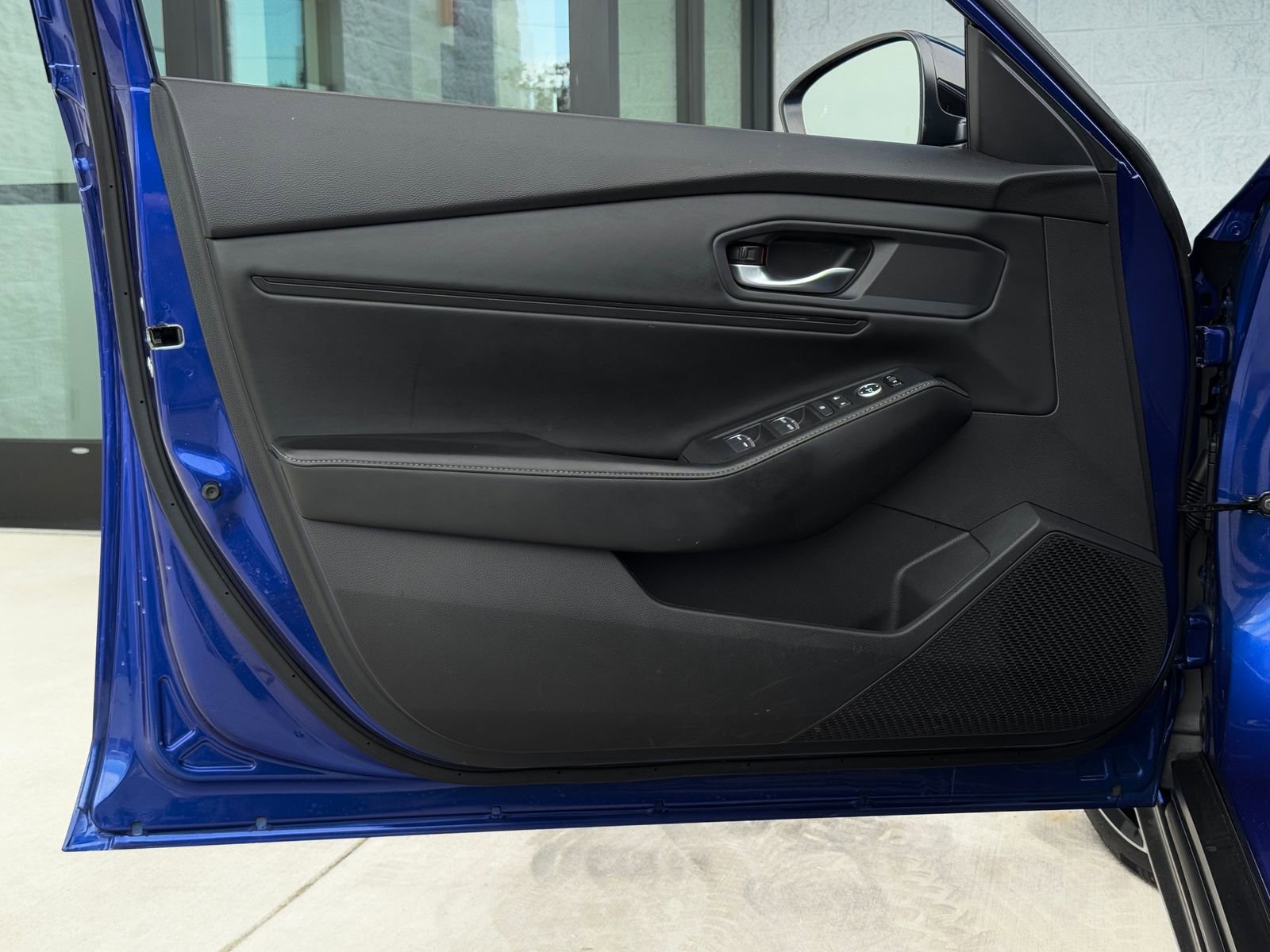 Used 2025 Honda Accord Sport image 13