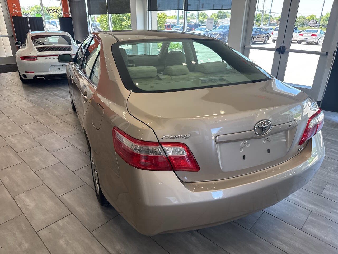 Used 2009 Toyota Camry XLE FWD image 11