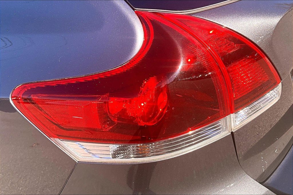 Used 2014 Toyota Venza XLE AWD/4WD image 23
