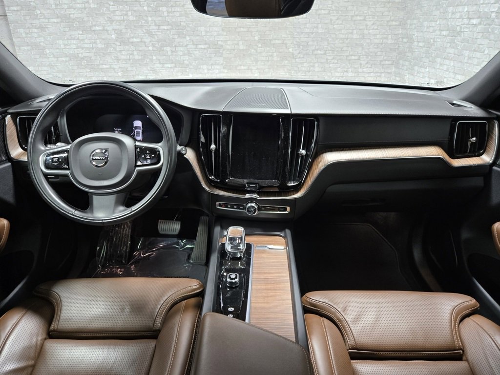 Used 2022 Volvo XC60 B5 Inscription w/ Advanced Package image 36