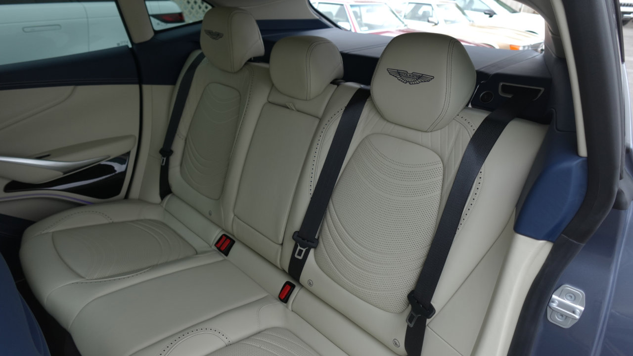 Used 2024 Aston Martin DBX 707 image 18