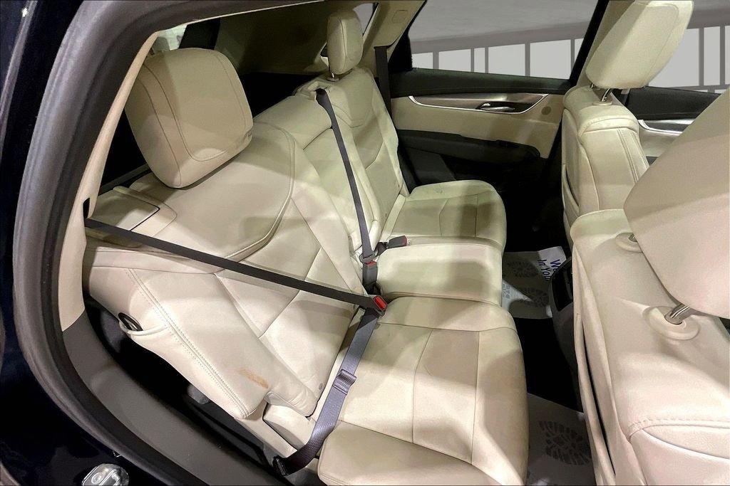 Used 2017 Cadillac XT5 Luxury w/ Driver Awareness Package image 27