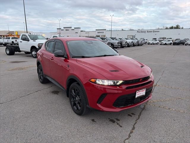 Used 2024 Dodge Hornet GT w/ GT Blacktop Package image 8