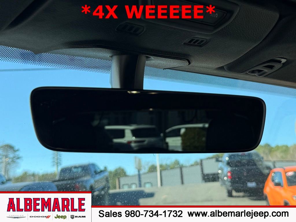 Used 2022 Jeep Wrangler Unlimited Sahara image 27