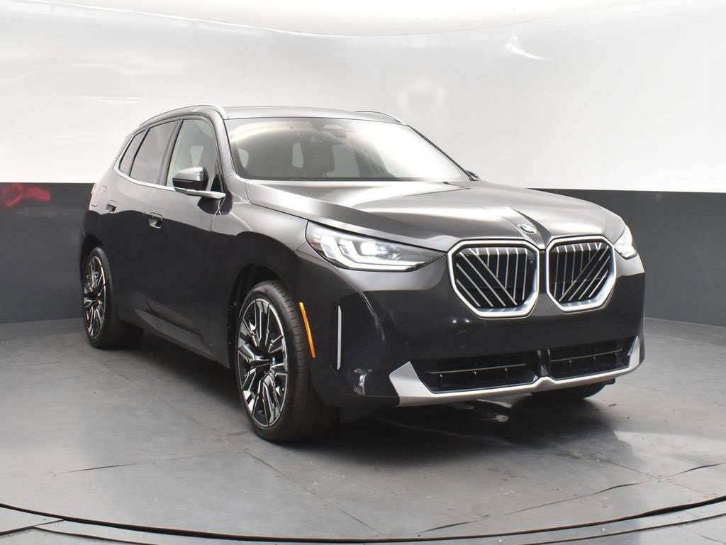 Used 2025 BMW X3 xDrive30i w/ Premium Package image 9