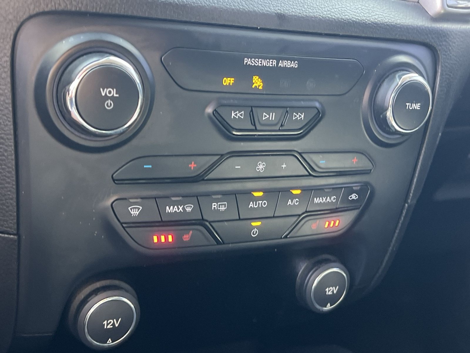 Used 2020 Ford Ranger XLT w/ Equipment Group 302A Luxury AWD/4WD image 29