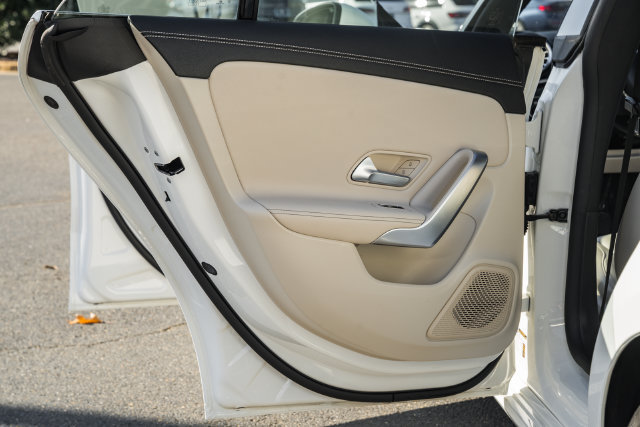 Used 2023 Mercedes-Benz CLA 250 4MATIC w/ Premium Package image 34