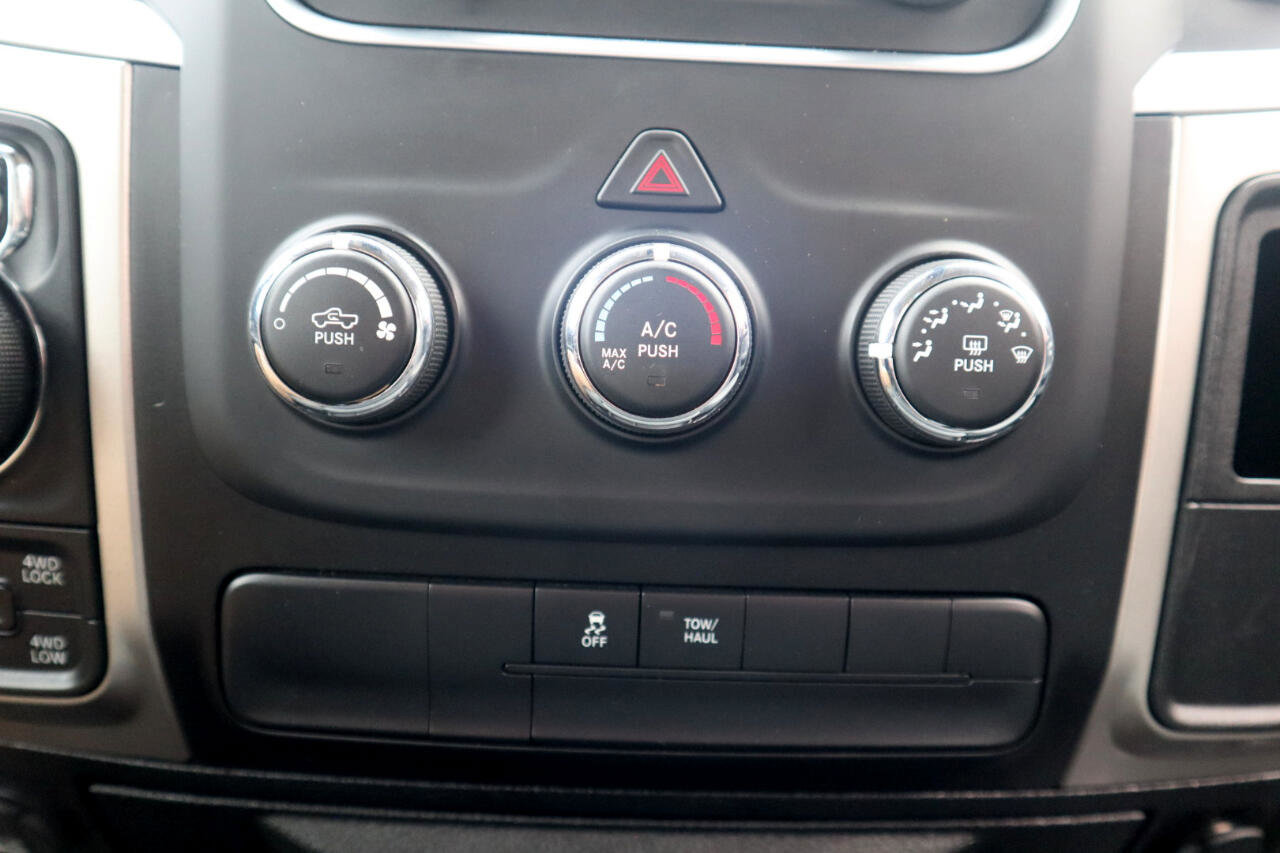 Used 2019 RAM 1500 Classic SLT image 63