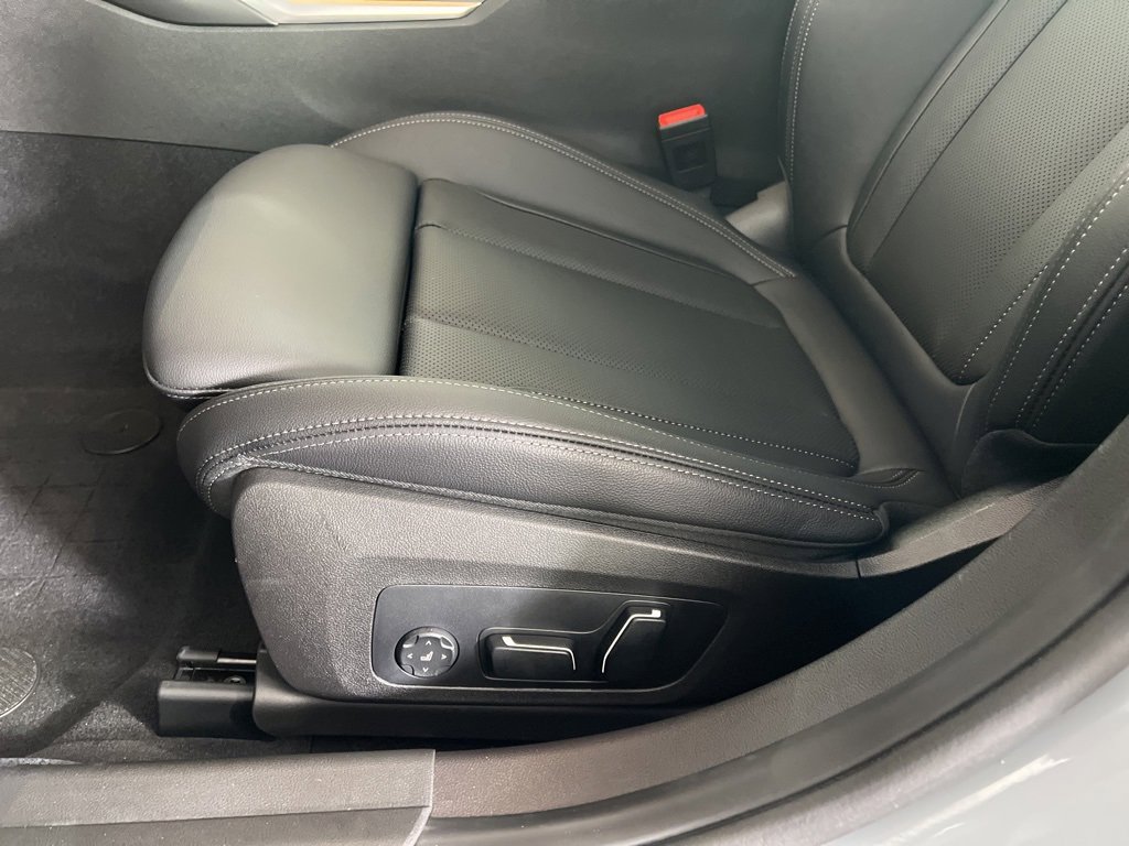 Used 2026 BMW 330i xDrive 330i xDrive w/ M Sport Package image 16