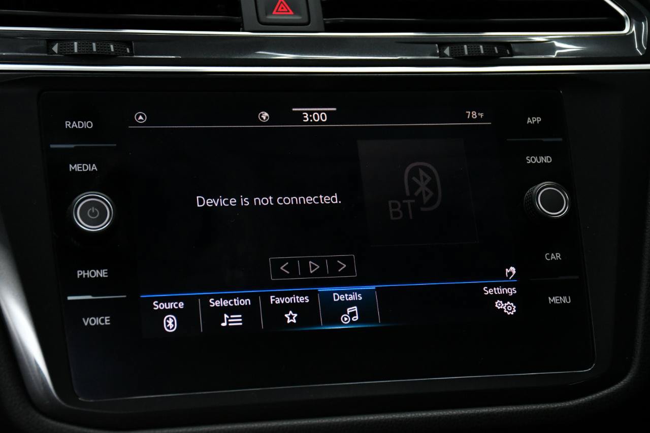 Used 2023 Volkswagen Tiguan SE R-Line FWD image 28