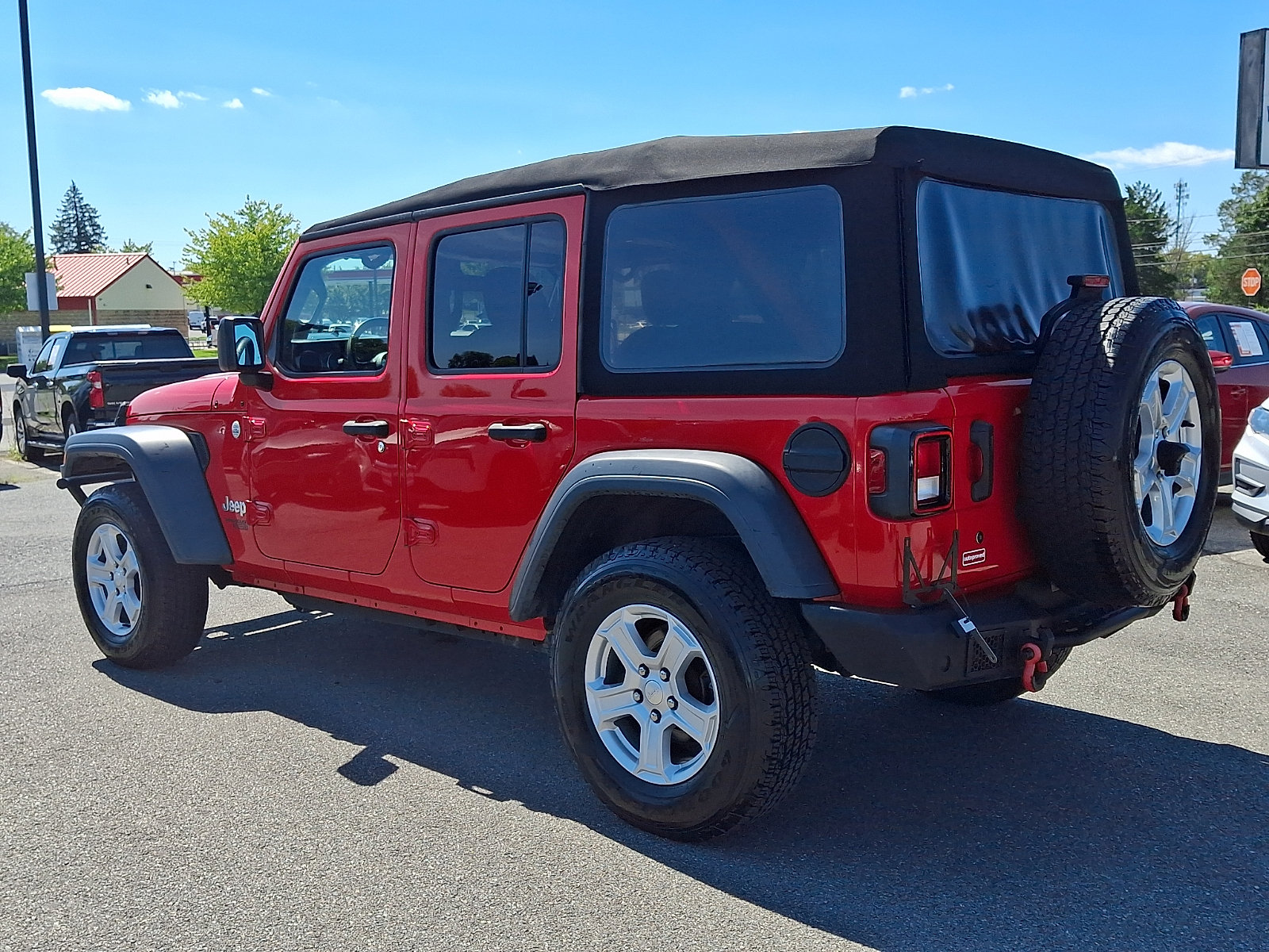 Used 2019 Jeep Wrangler Unlimited Sport S AWD/4WD image 4