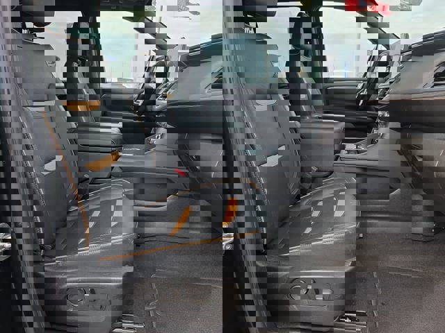 Used 2023 GMC Yukon XL AT4 w/ AT4 Premium Package image 17