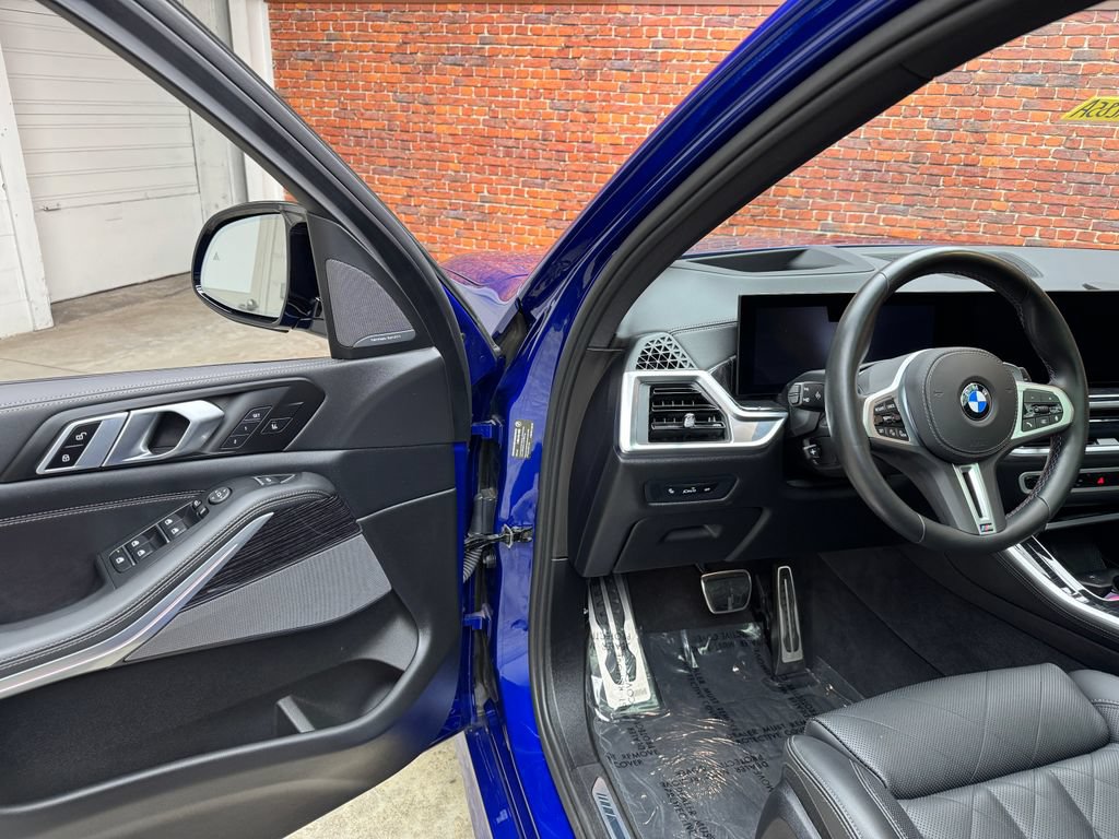 Used 2025 BMW X5 M60i AWD/4WD image 8