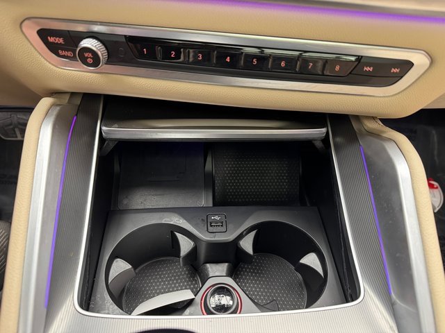 Used 2022 BMW X6 xDrive40i w/ M Sport Package image 19