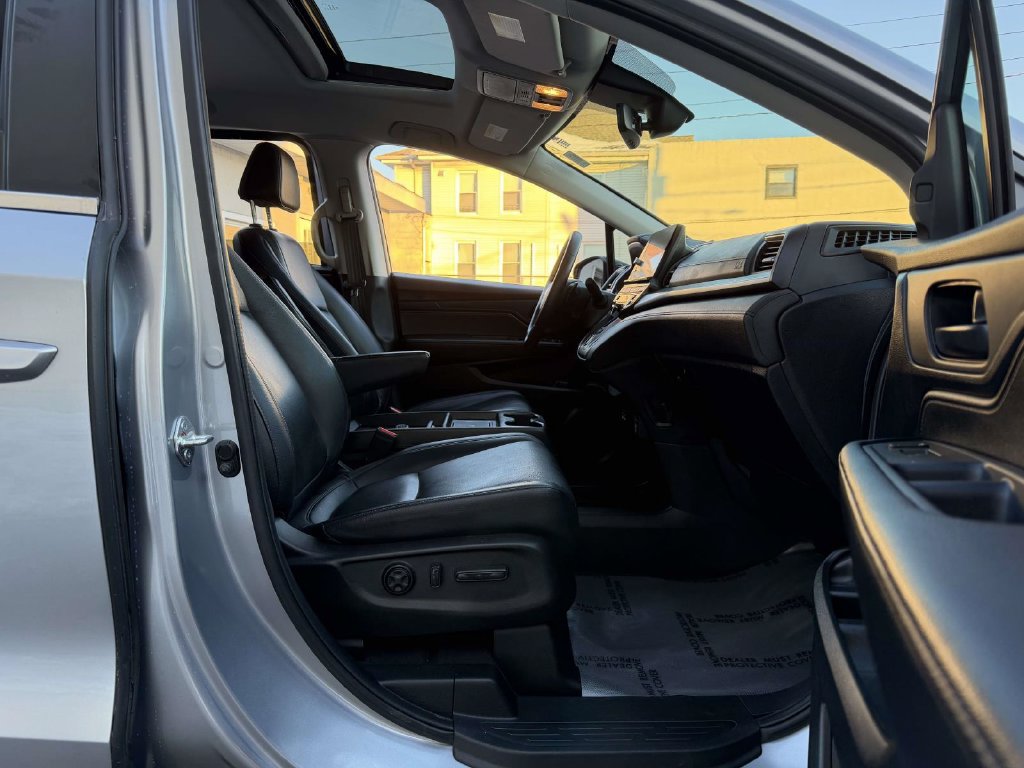 Used 2025 Honda Odyssey EX-L image 15