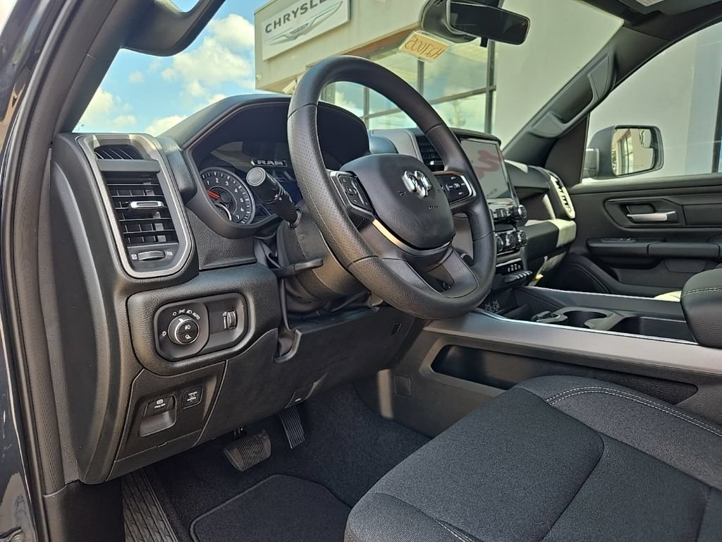 New 2027 RAM 1500 Express AWD/4WD image 43