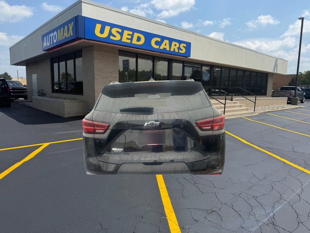Used 2023 Chevrolet Blazer LT w/ Midnight/Sport Edition image 5