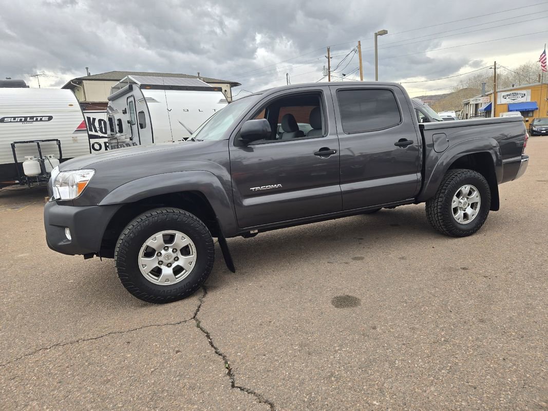 Used 2012 Toyota Tacoma 4x4 Double Cab w/ SR5 Pkg image 5