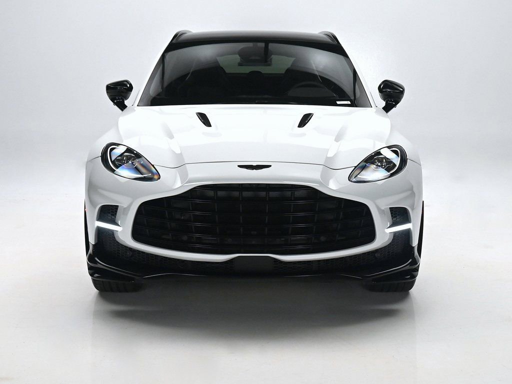 New 2026 Aston Martin DBX 707 image 2