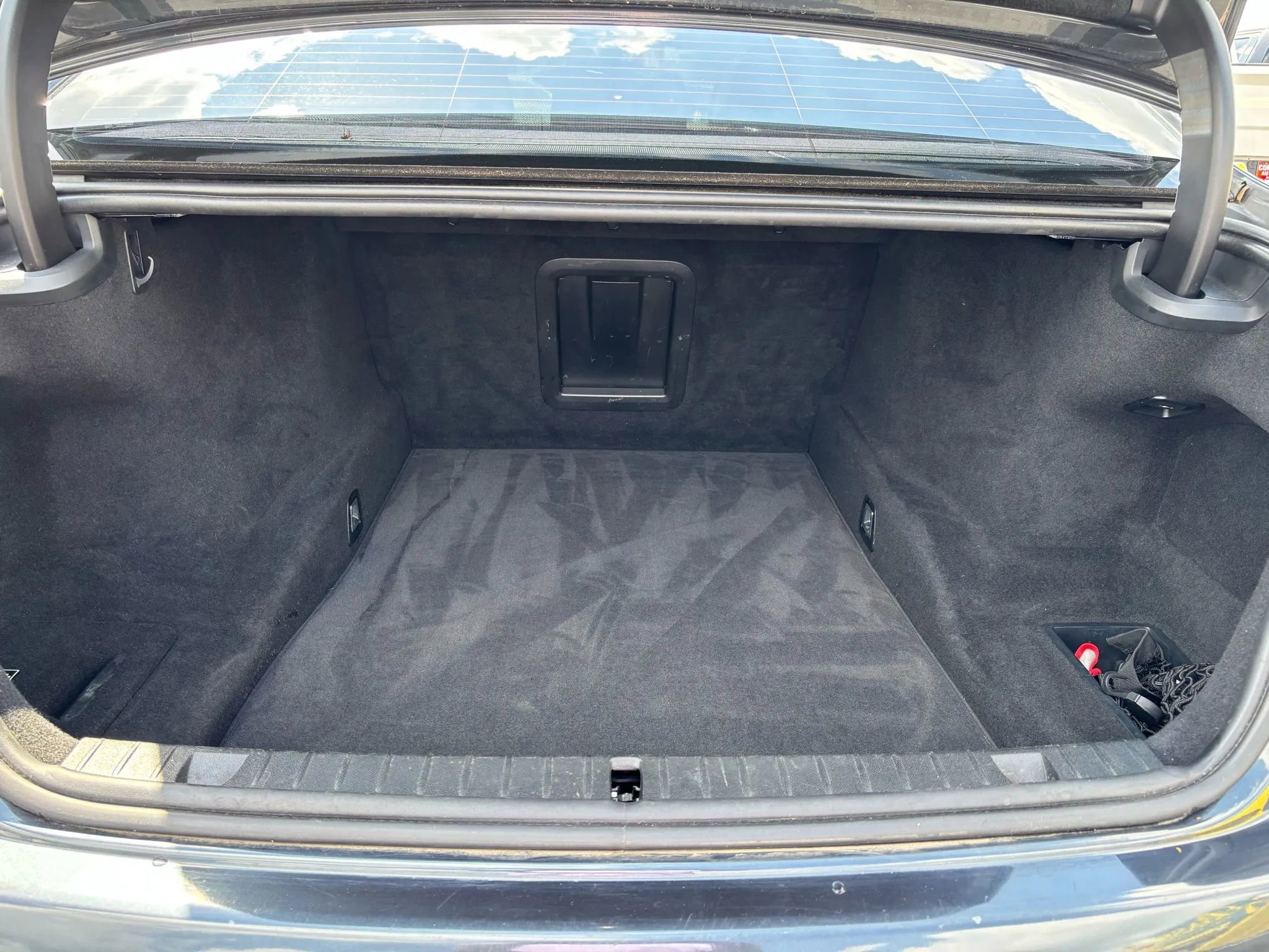 Used 2016 BMW 740i image 23