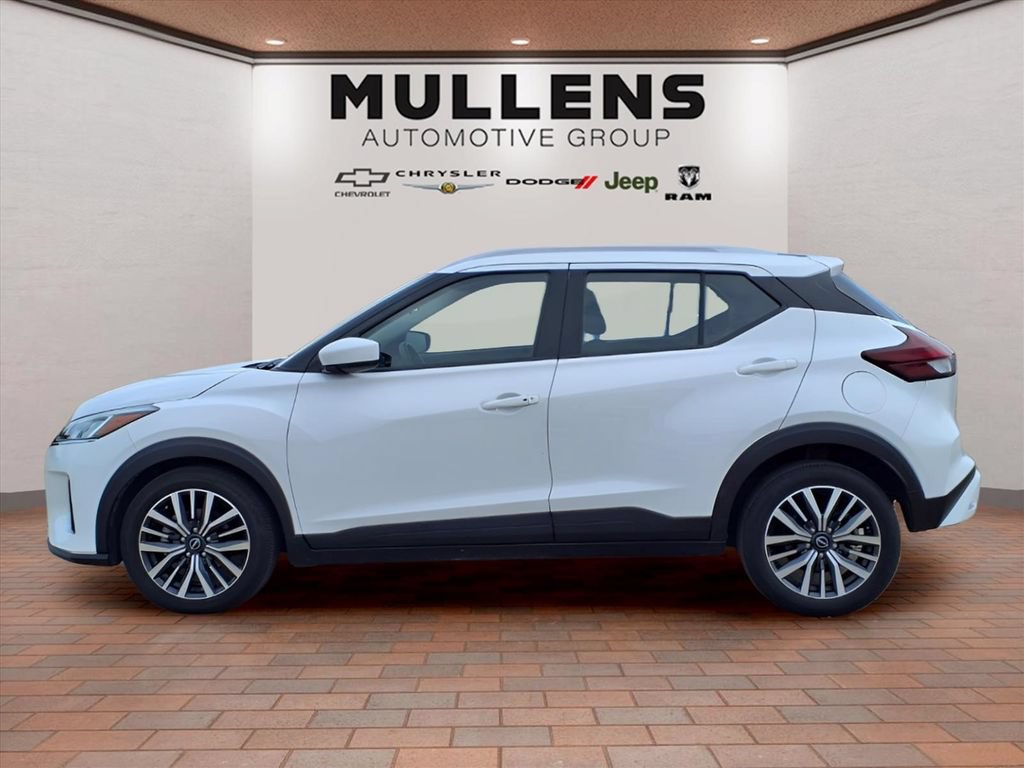 Used 2023 Nissan Kicks SV FWD image 8