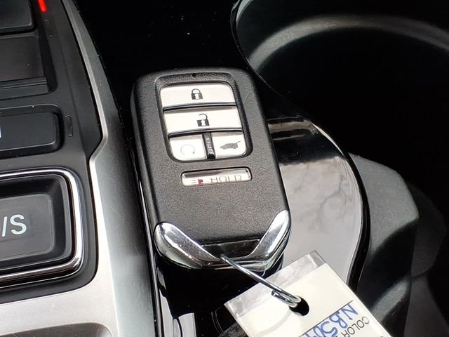 Used 2022 Honda Pilot Touring image 36