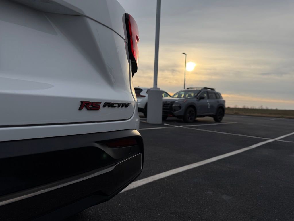 Used 2025 Chevrolet Trax ACTIV w/ Sunroof Package image 41