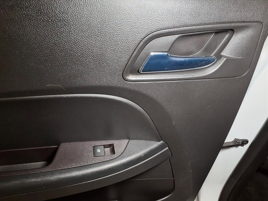 Used 2017 Chevrolet Equinox LT w/ Convenience Package image 17