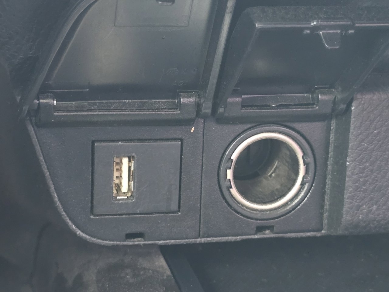 Used 2021 Toyota Camry LE FWD image 26
