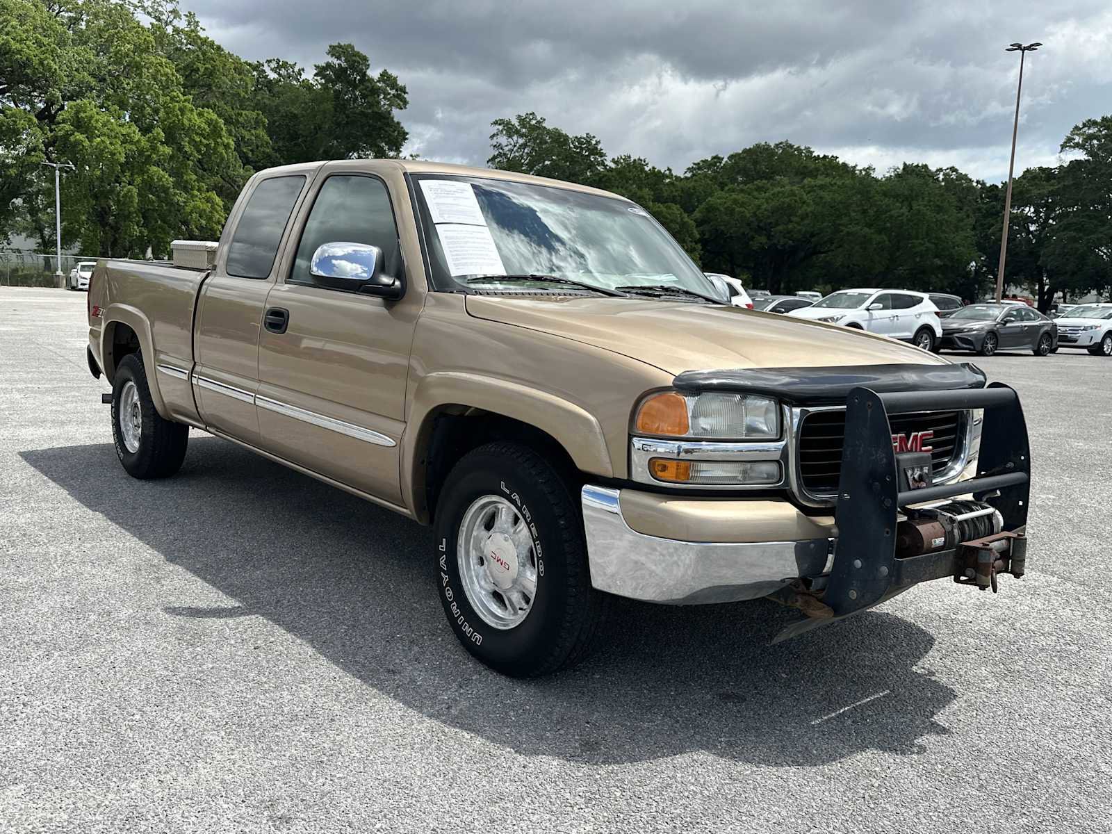Used 2001 GMC Sierra 1500 SLE w/ Convenience Plus Group AWD/4WD image 3