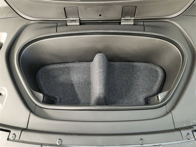 New 2024 Volvo XC40 Recharge Plus w/ Protection Package Premier image 32