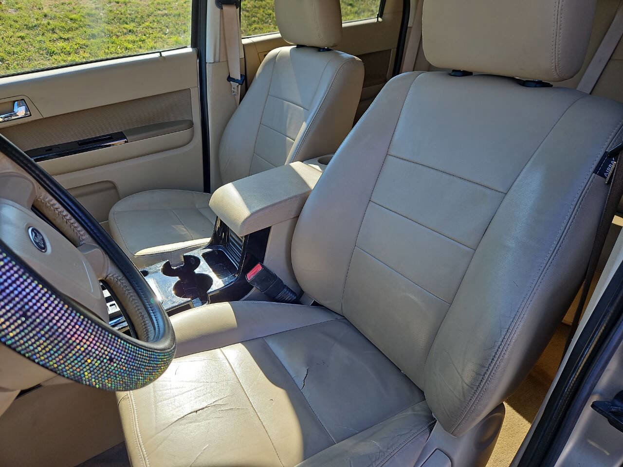 Used 2010 Ford Escape Limited image 11