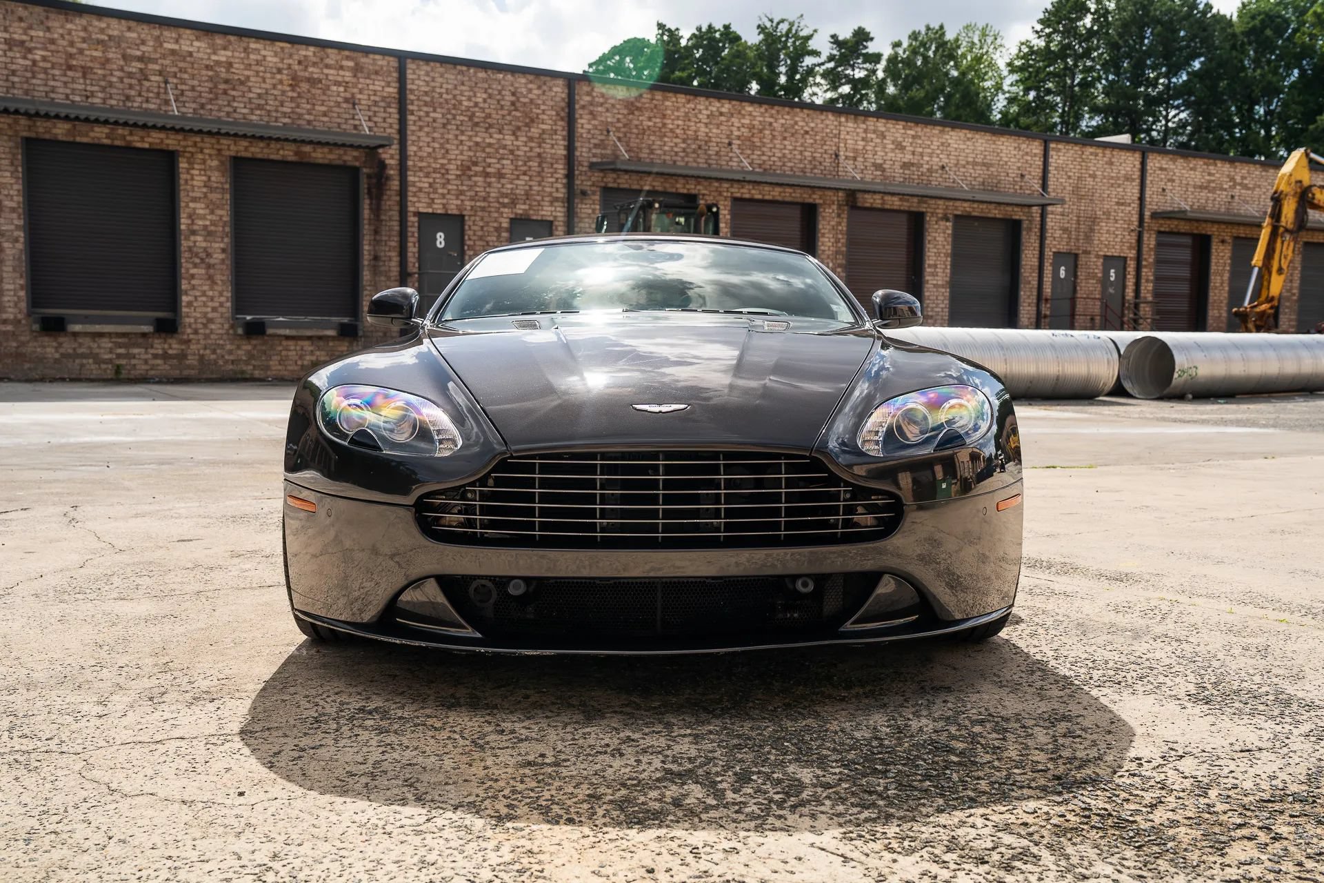 Used 2013 Aston Martin V8 Vantage Roadster RWD image 13