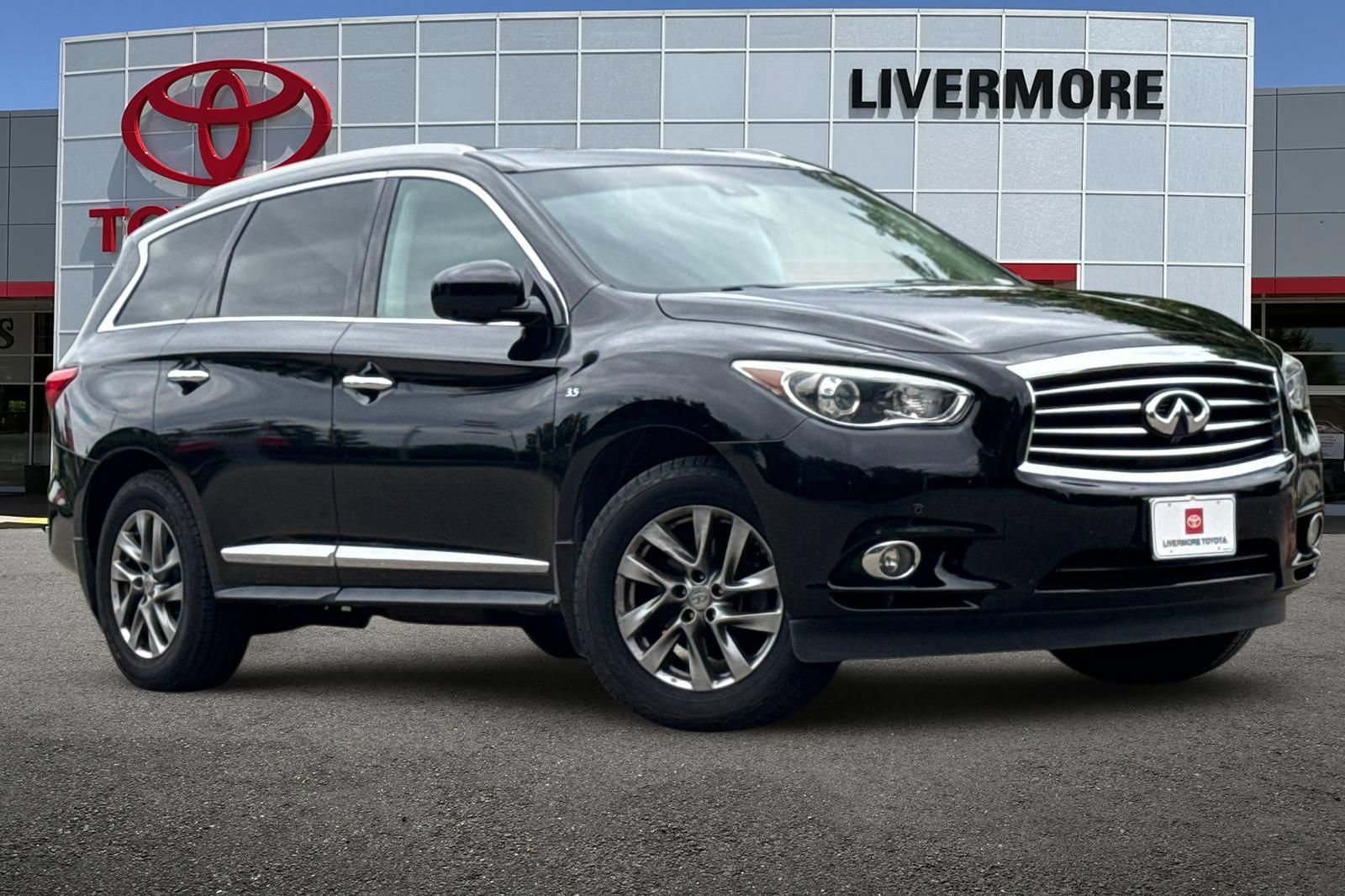 Used 2015 INFINITI QX60 Luxe w/ Premium Plus Package AWD/4WD image 2