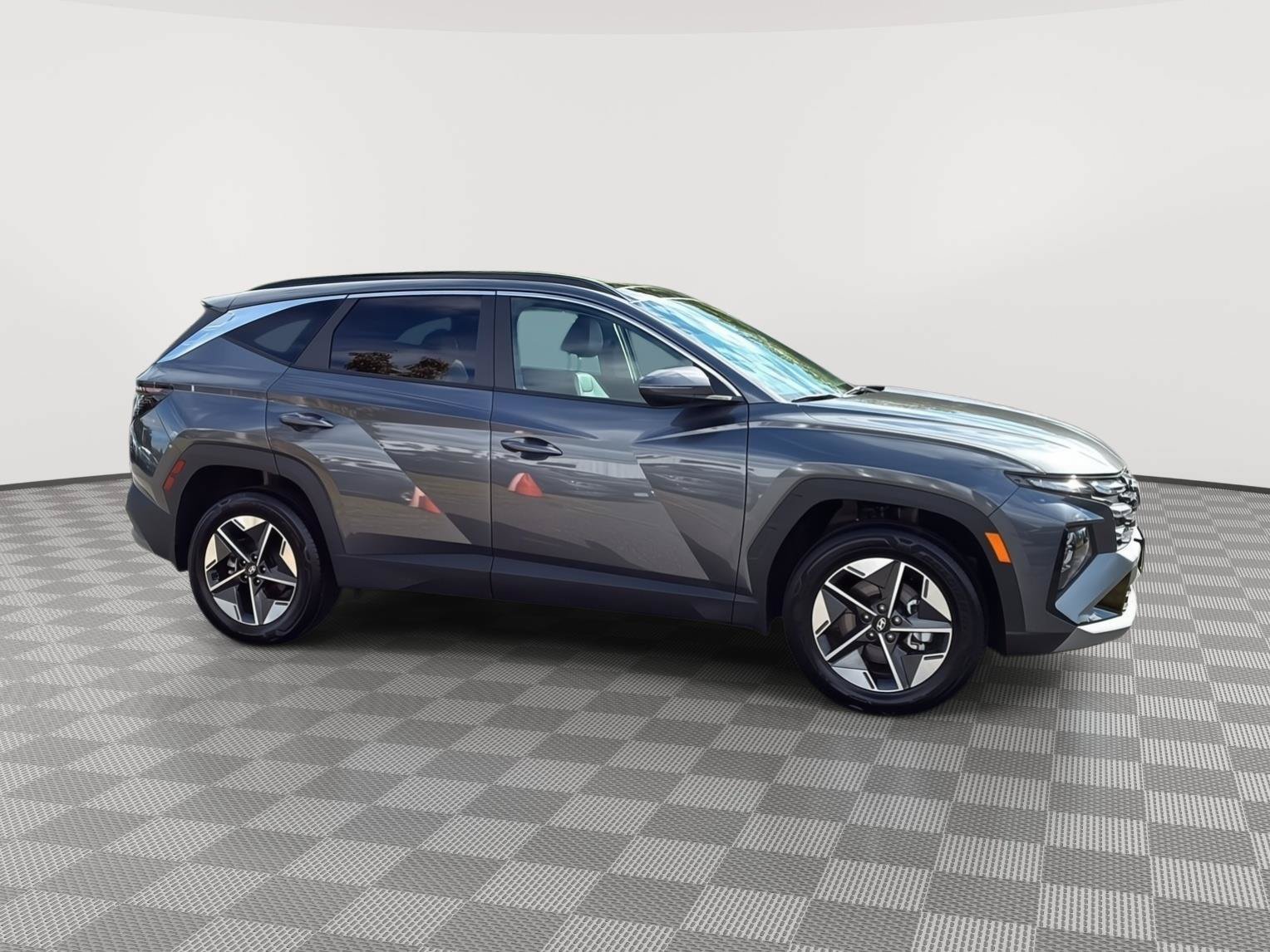 Used 2025 Hyundai Tucson SEL AWD/4WD image 4