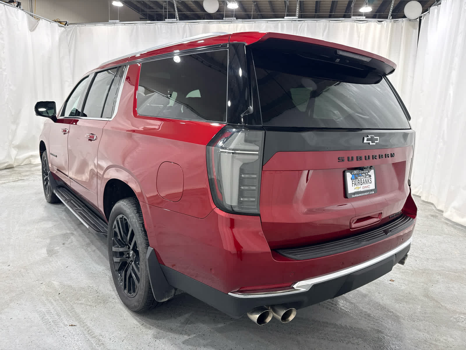 Certified 2025 Chevrolet Suburban Premier AWD/4WD image 3