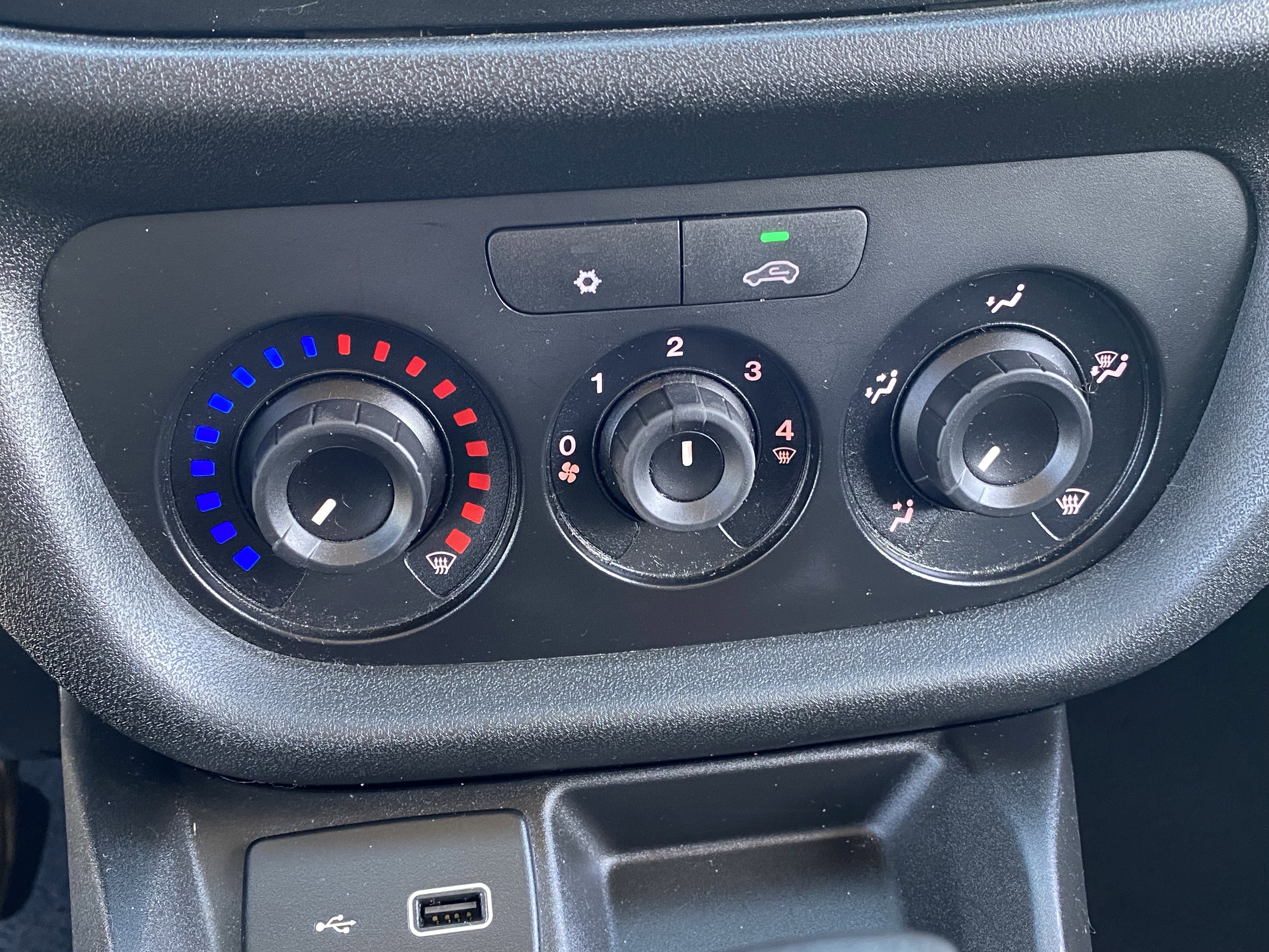 Used 2022 RAM ProMaster City Tradesman image 22