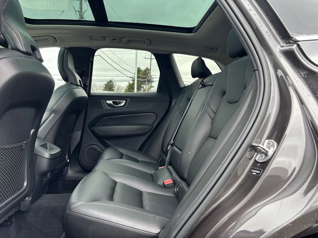 Used 2023 Volvo XC60 B5 Core w/ Climate Package image 19