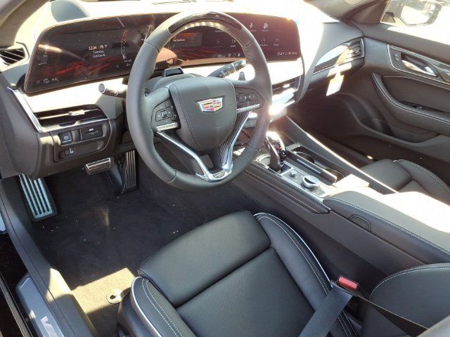 New 2026 Cadillac CT5 V Blackwing w/ Carbon Fiber 2 Package RWD image 3