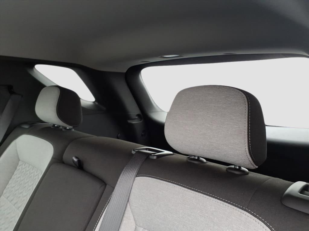 Used 2023 Chevrolet Equinox LS image 17
