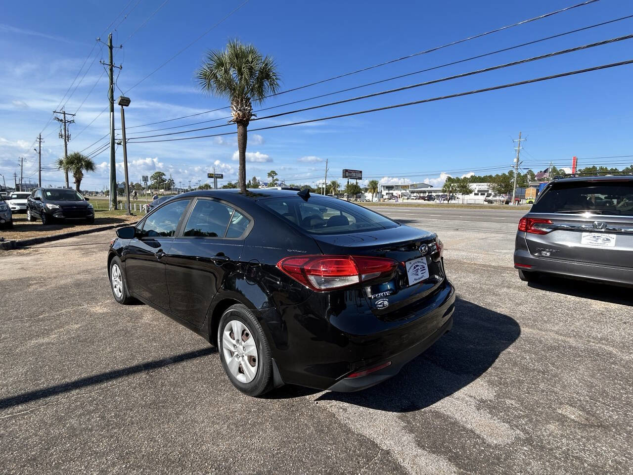 Used 2018 Kia Forte LX image 7