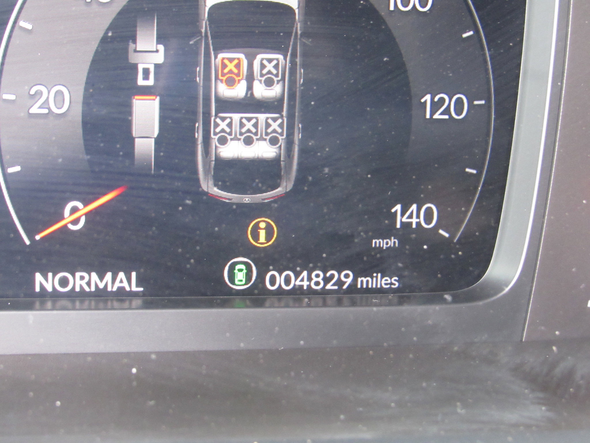 Certified 2025 Acura ADX A-Spec image 30