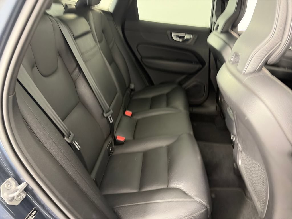 Used 2020 Volvo XC60 T6 Inscription AWD/4WD image 28
