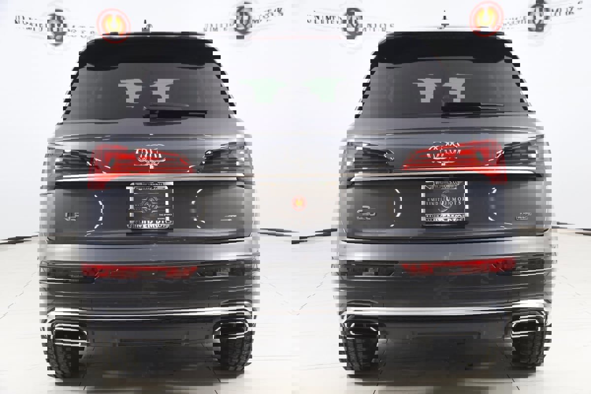 Used 2024 Audi Q5 2.0T Premium w/ Convenience Package image 46