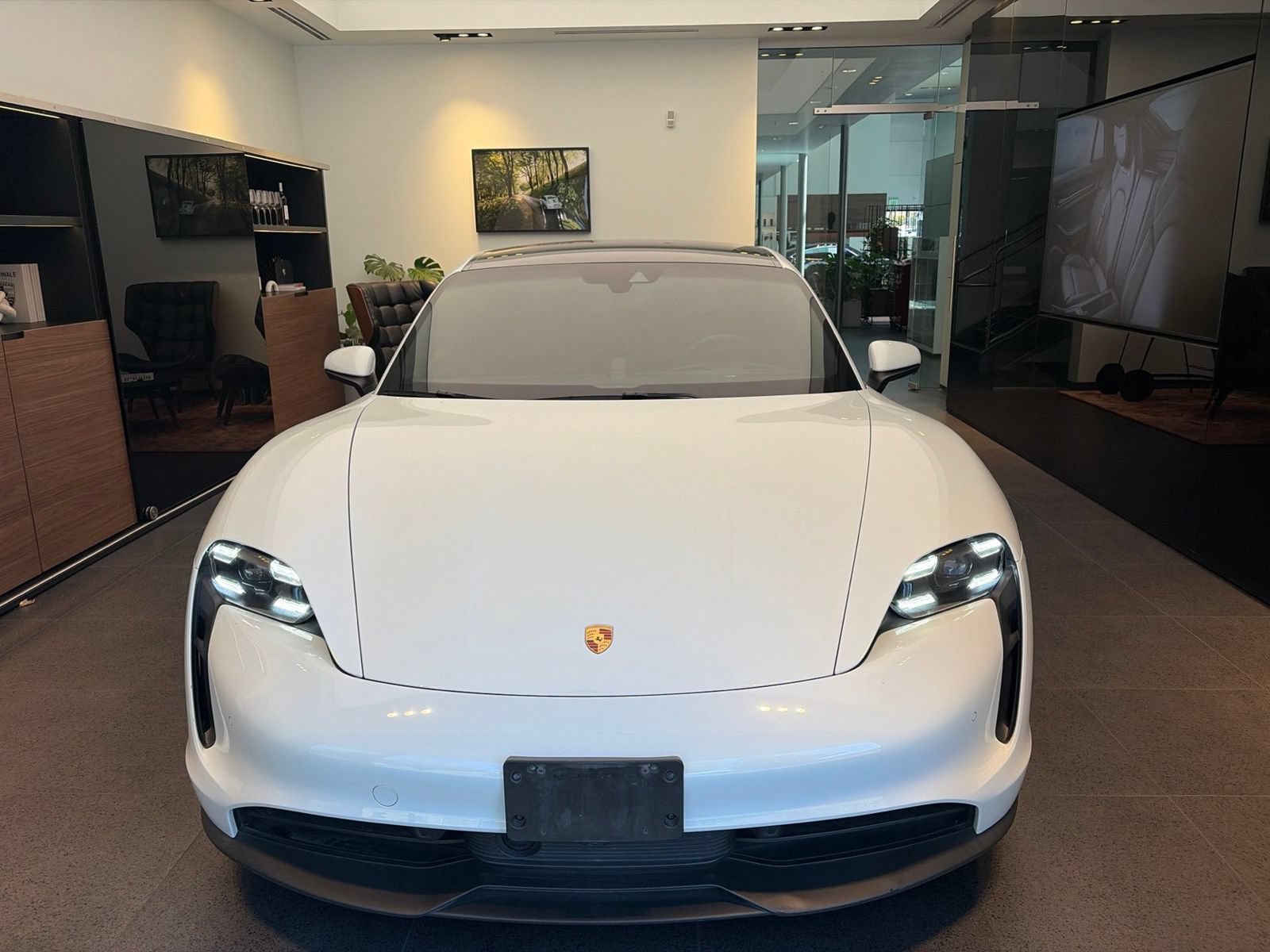 Used 2021 Porsche Taycan 4S w/ Premium Package AWD/4WD image 1