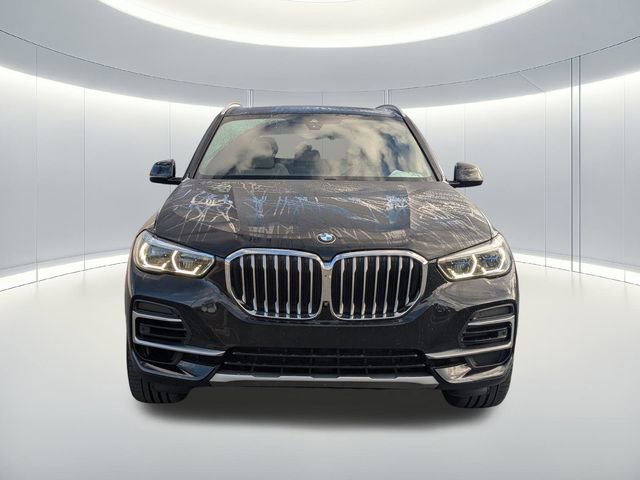 Used 2022 BMW X5 xDrive40i w/ Executive Package image 3